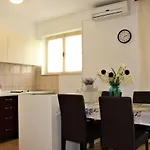 Raos شقة